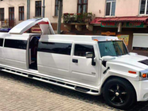 Hummer Limo + Strip à Bucarest avec EVG d'Enfer