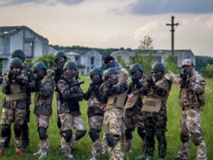 Airsoft EVG à Bucarest. Activité EVG d'Enfer avec transfert et guide inclus.