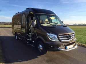 Minibus Privé Aller Aéroport VIP à prague avec EVG d'Enfer