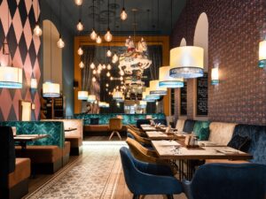 EVG Dîner Hongrois Premium avec Boissons à Volonté