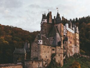 Visite du château du Dracula pour votre EVG à Bucarest avec EVG d'Enfer