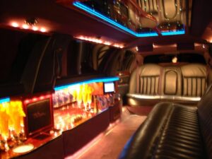 Transfert en limousine Lincoln pour votre enterrement de vie de garçon à Budapest avec EVG d'Enfer