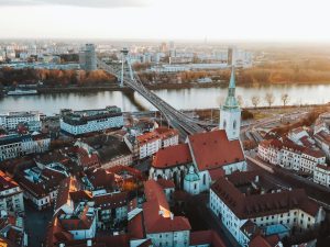 Dîner Traditionnel pour votre enterrement de vie de garçon à Bratislava avec EVG d'Enfer